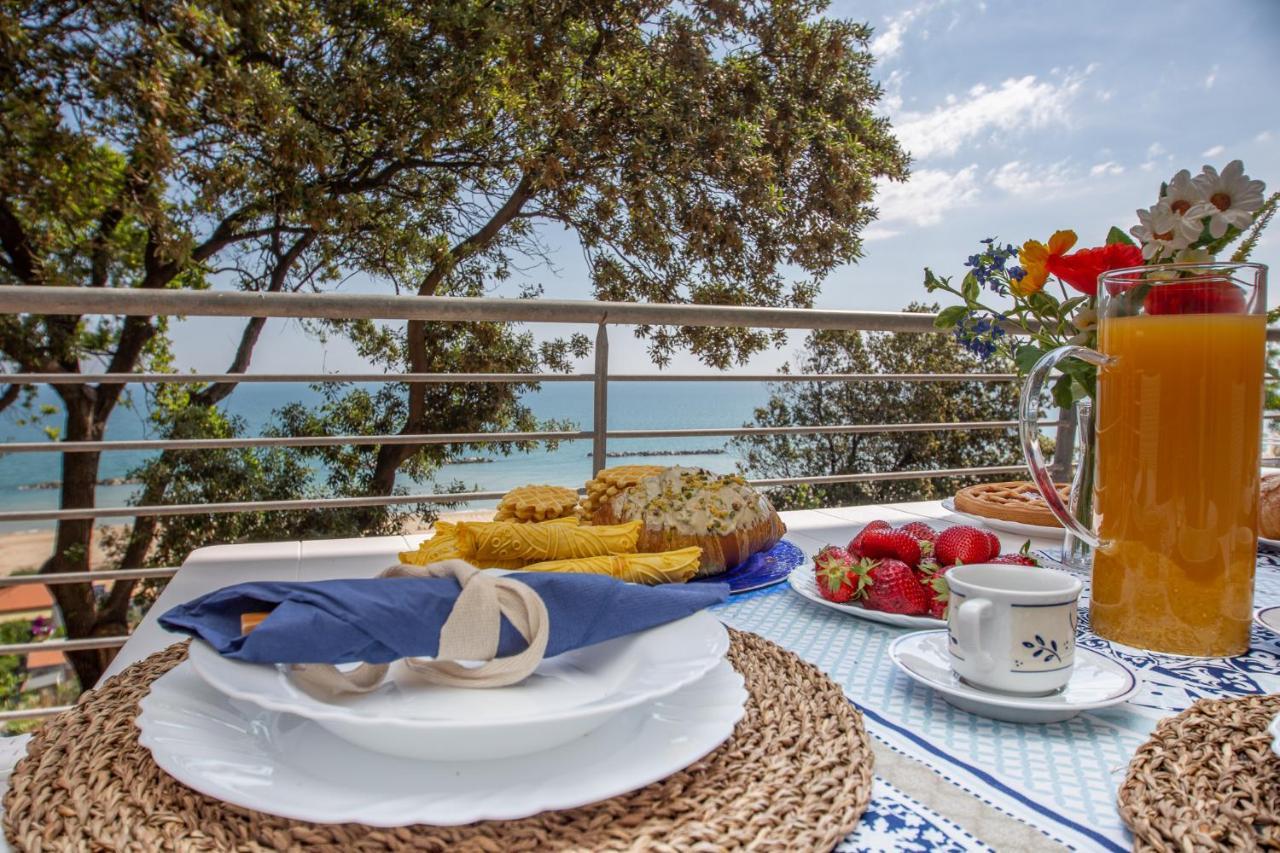 Abruzzodamare Amazing Apartments With Romantic Sea View Francavilla Al Mare Luaran gambar