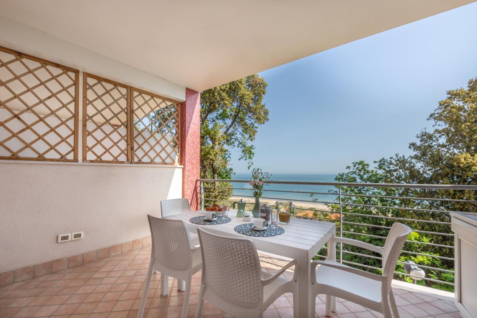 Abruzzodamare Amazing Apartments With Romantic Sea View Francavilla Al Mare Luaran gambar